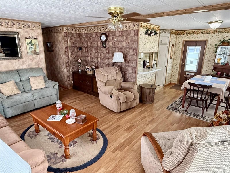 34115 Alamanda Dr, Pinellas Park, FL 33781