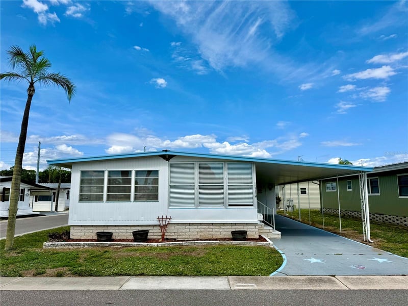 34115 Alamanda Dr, Pinellas Park, FL 33781