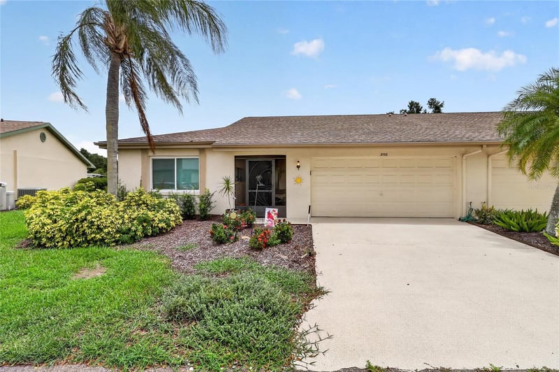 2106 Harringay St #451, Sun City Center, FL 33573