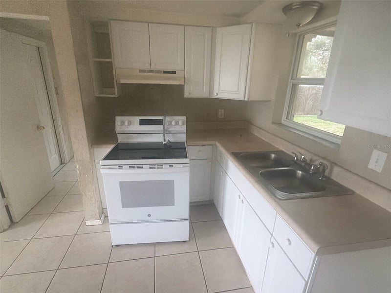 1302 58th St, Tampa, FL 33619