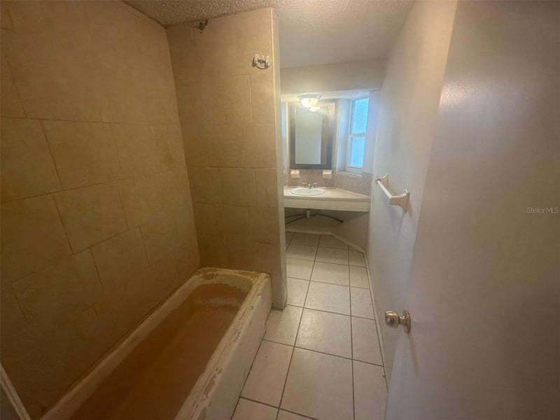 1302 58th St, Tampa, FL 33619