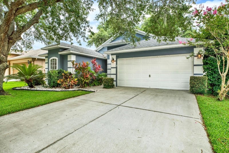 805 Straw Lake Dr, Brandon, FL 33510
