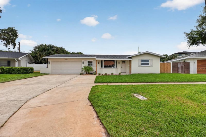 1563 Eden Isle Blvd, St Petersburg, FL 33704