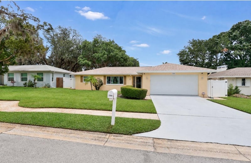 3300 Sand Key Dr, Palm Harbor, FL 34684