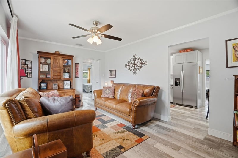2050 75th St, St Petersburg, FL 33710