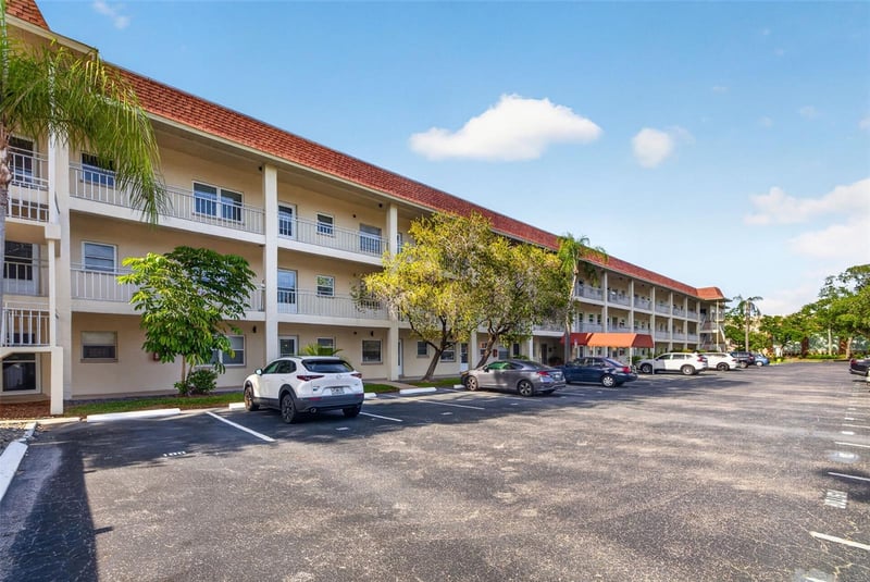 4000 3rd St #304, St Petersburg, FL 33703