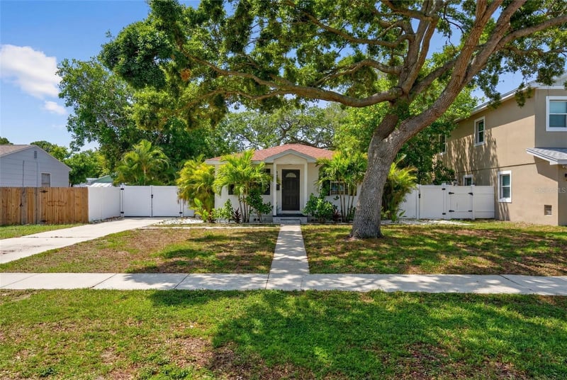 824 59th Ave Ne, St Petersburg, FL 33703