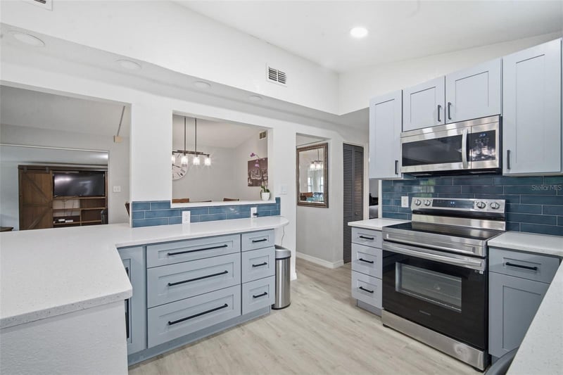 1120 52nd Ave, St Petersburg, FL 33703
