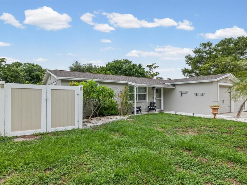 10225 128th Ter, Largo, FL 33773