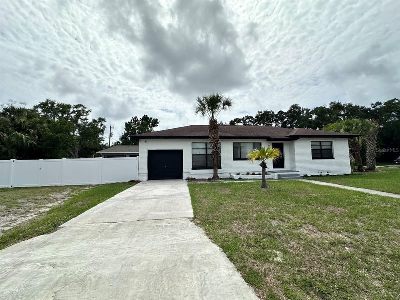 2001 30th St, St Petersburg, FL 33712