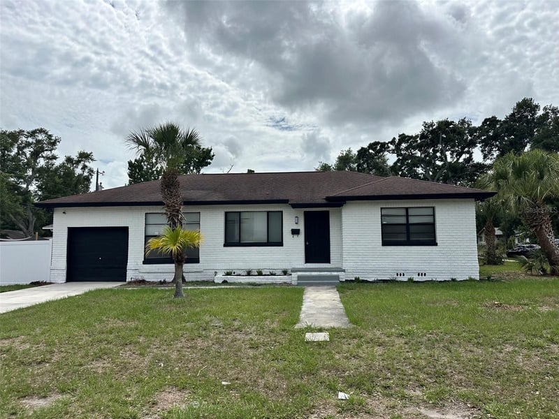 2001 30th St, St Petersburg, FL 33712
