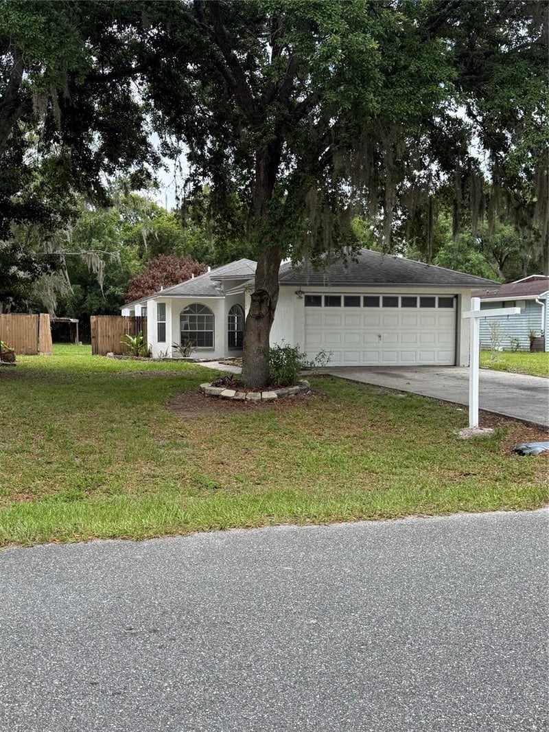 2554 Martha Ln, Land O Lakes, FL 34639