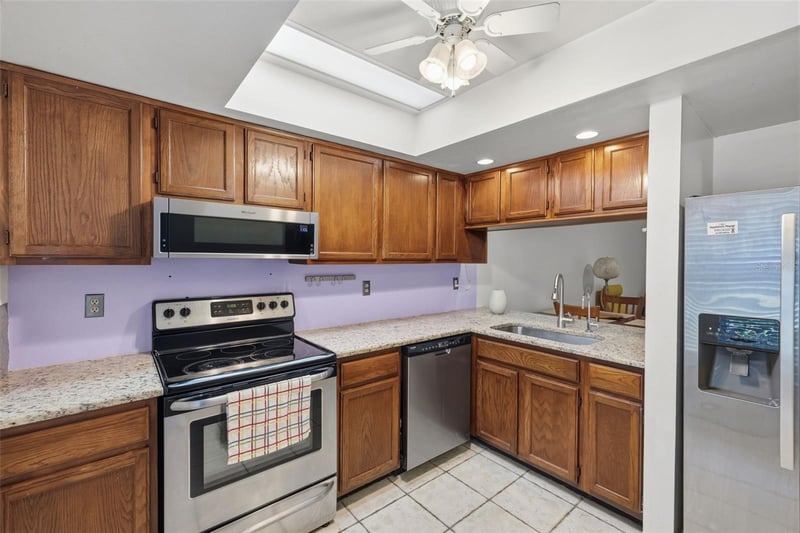 5110 Gainsville Dr, Tampa, FL 33617