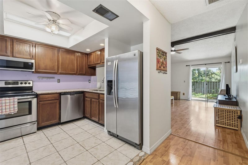 5110 Gainsville Dr, Tampa, FL 33617