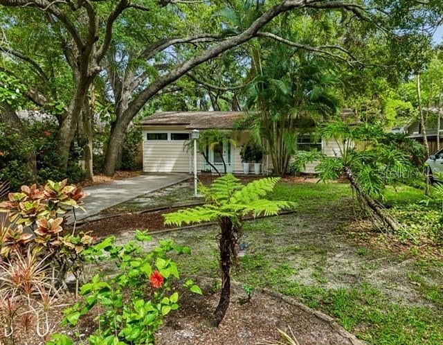 930 Montrose Blvd, St Petersburg, FL 33703