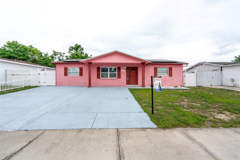 8033 Manvel Dr, Port Richey, FL 34668