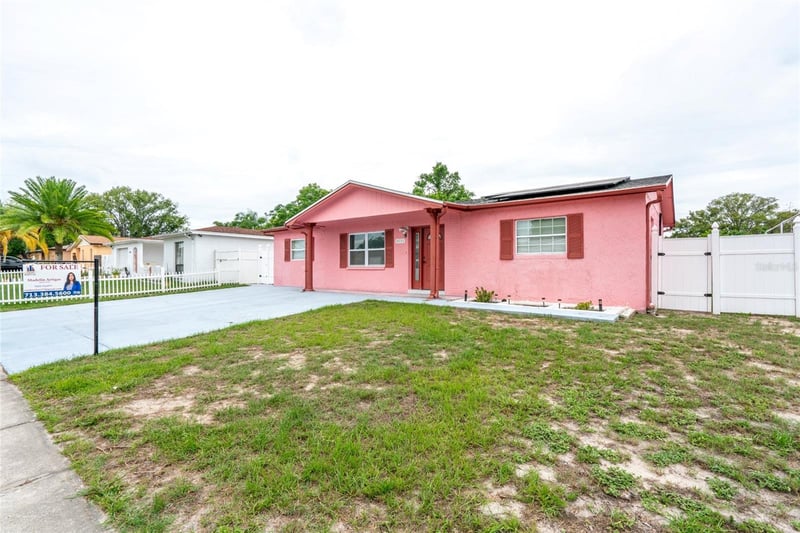 8033 Manvel Dr, Port Richey, FL 34668