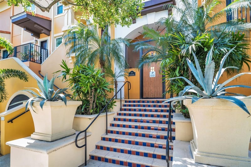 100 4th Ave #212, St Petersburg, FL 33701