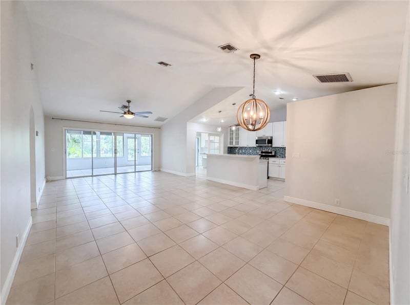 4816 61st Avenue Ter, Bradenton, FL 34210