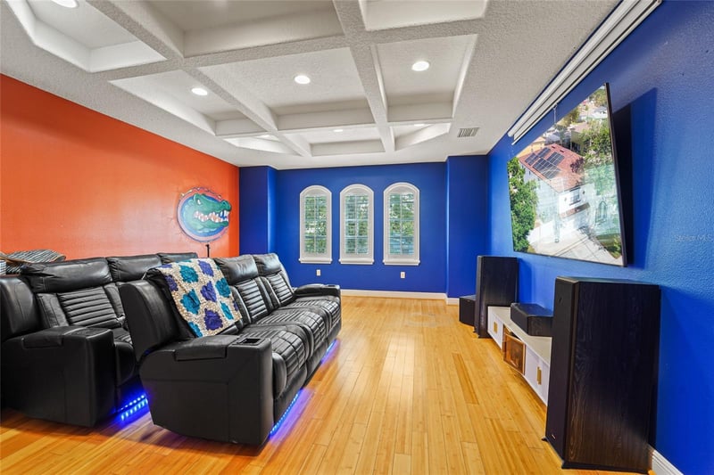 4202 Howard Ave, Tampa, FL 33607