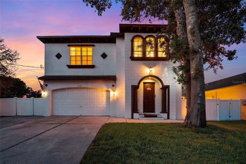 4202 Howard Ave, Tampa, FL 33607