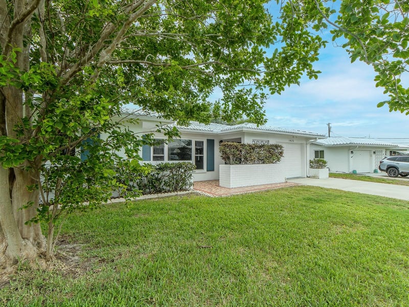 14070 90th Ave, Seminole, FL 33776
