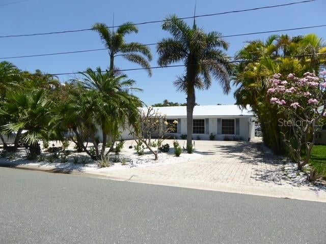 12055 4th St, Treasure Island, FL 33706