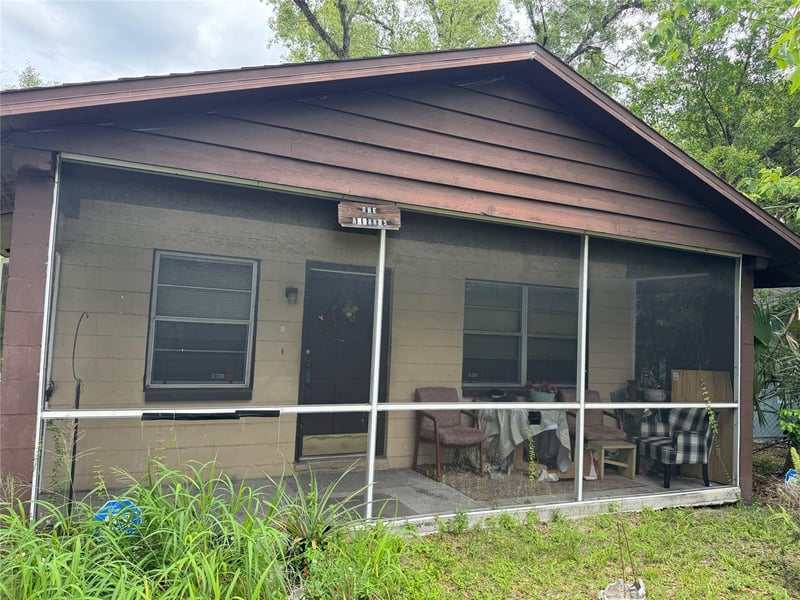 8609 13th St, Tampa, FL 33604