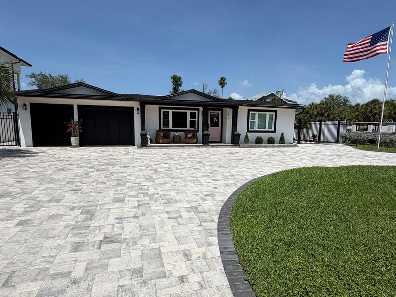3921 Belle Vista Dr, St Pete Beach, FL 33706
