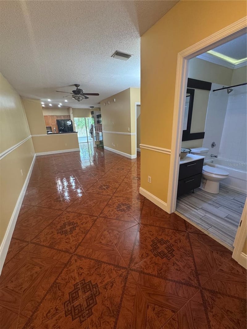 6229 Osprey Lake Cir, Riverview, FL 33578