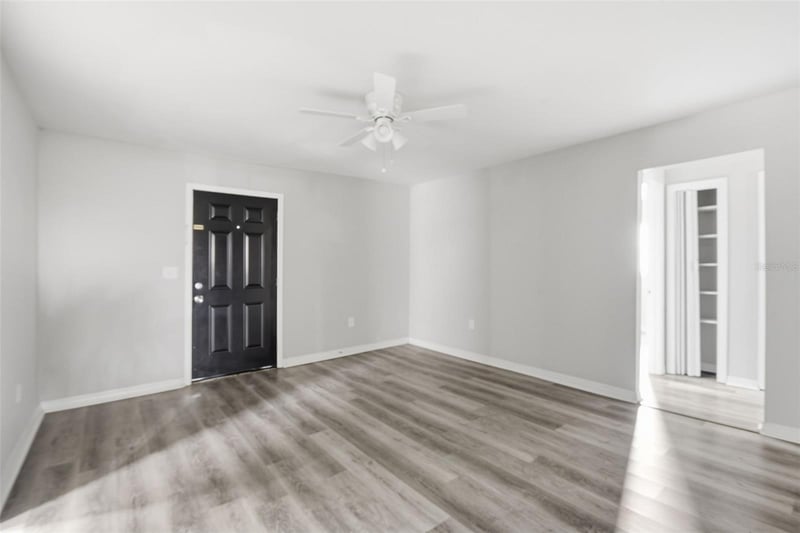 6726 Dauphin Ave, Tampa, FL 33611