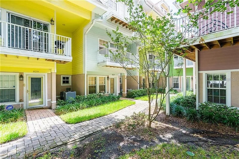 827 Grove St, St Petersburg, FL 33701