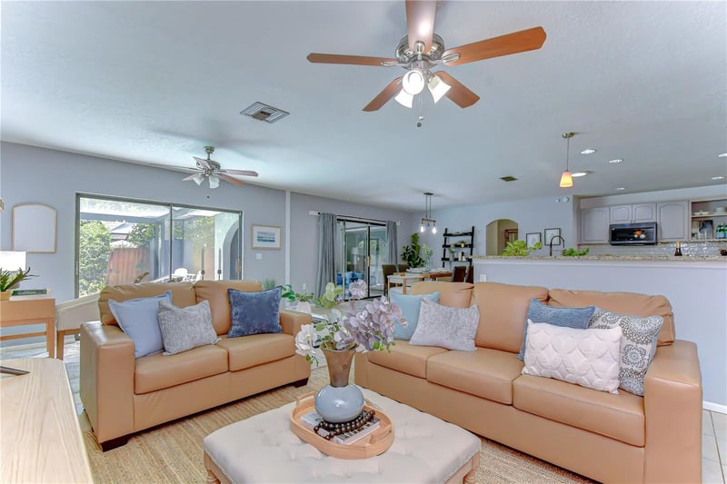 1291 Raleigh Ct, Tarpon Springs, FL 34689