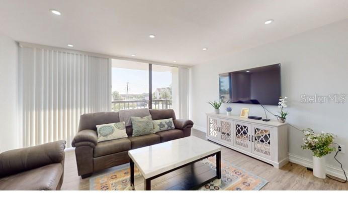 400 Island Way #210, Clearwater Beach, FL 33767