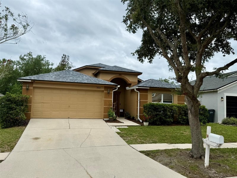 4707 Ramshead Dr, Valrico, FL 33594
