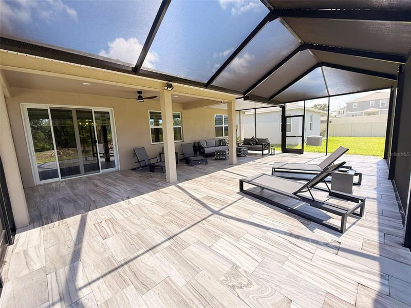 12055 Forest Manor Ln, Seffner, FL 33584