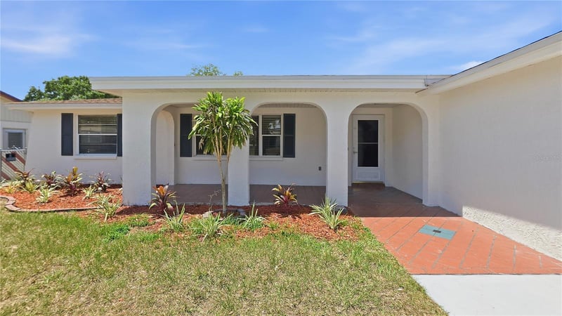 6250 Flag Dr, New Port Richey, FL 34653