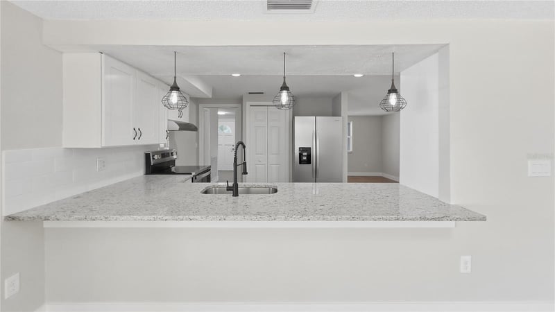 6250 Flag Dr, New Port Richey, FL 34653