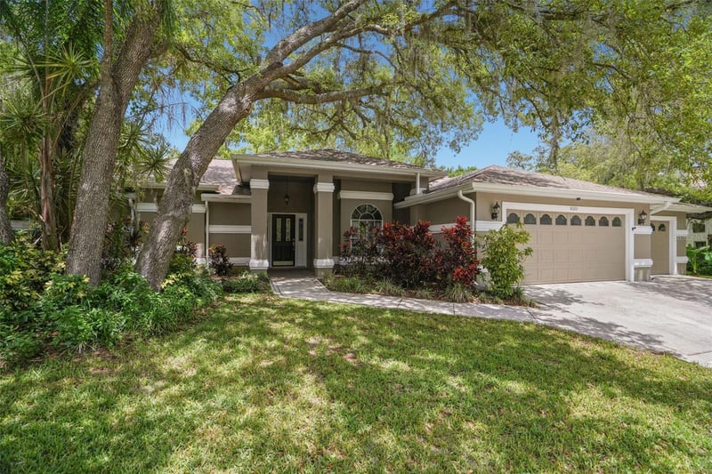8020 Moonlight Ln, New Port Richey, FL 34654