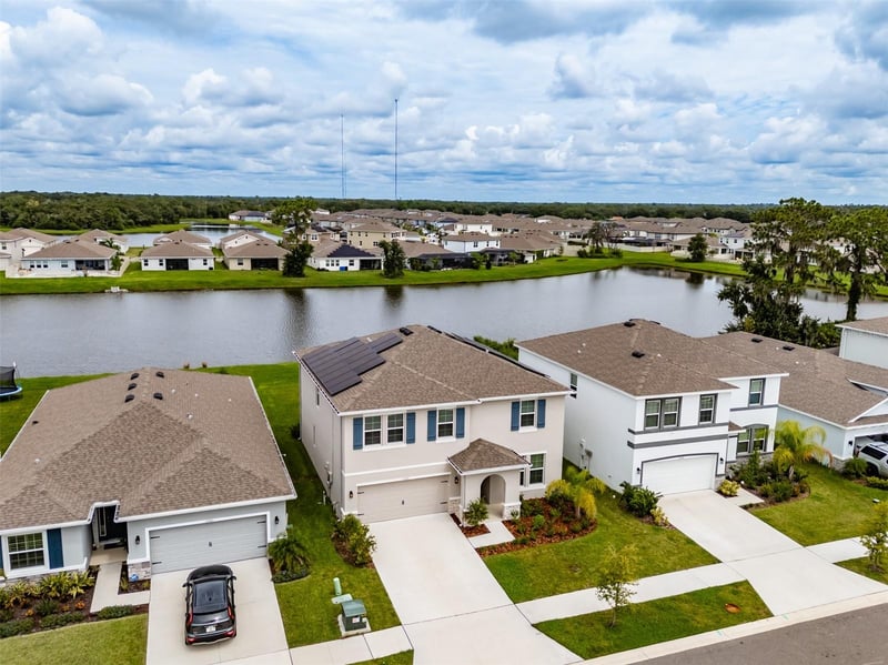 13090 Brookside Moss Dr, Riverview, FL 33579