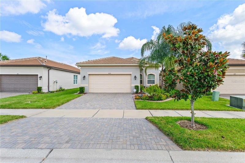 4839 Sevilla Shores Dr, Wimauma, FL 33598