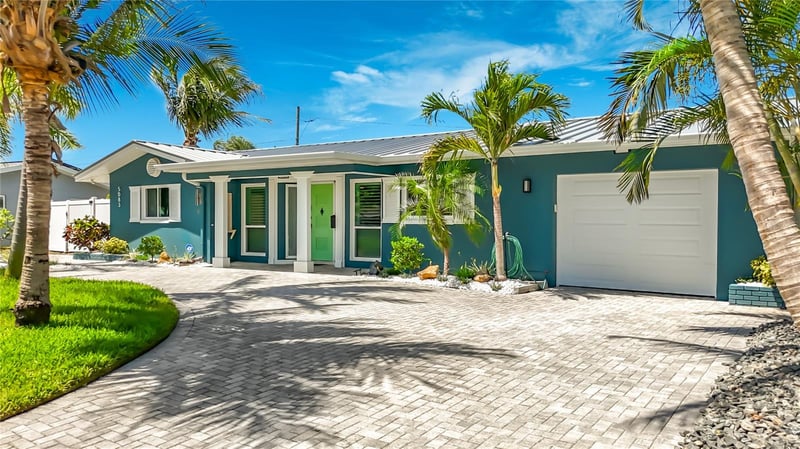 5083 41st St, St Petersburg, FL 33711
