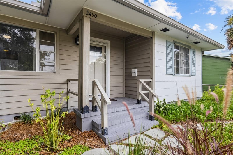 2450 49th St, St Petersburg, FL 33711