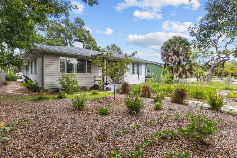 2450 49th St, St Petersburg, FL 33711