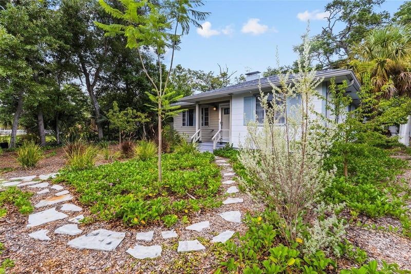 2450 49th St, St Petersburg, FL 33711