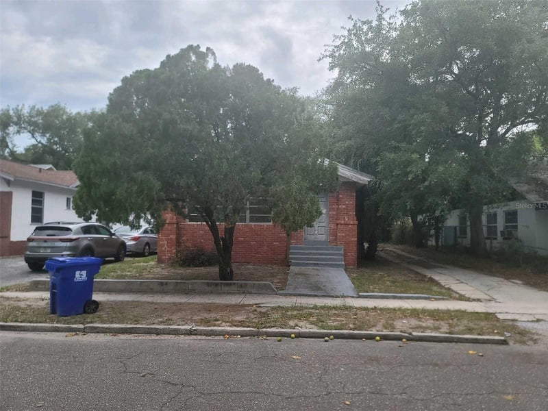 2035 10th St, St Petersburg, FL 33705