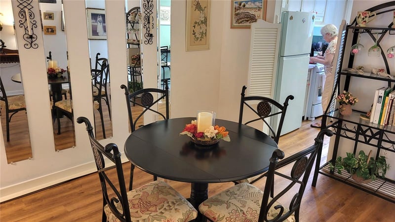 1421 Normandy Park Dr #4, Clearwater, FL 33756