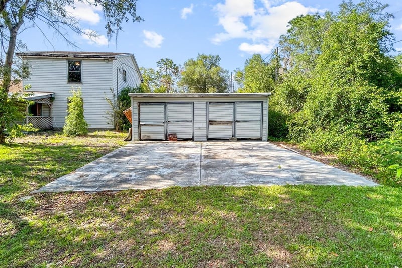 17735 Chorvat Ave, Spring Hill, FL 34610