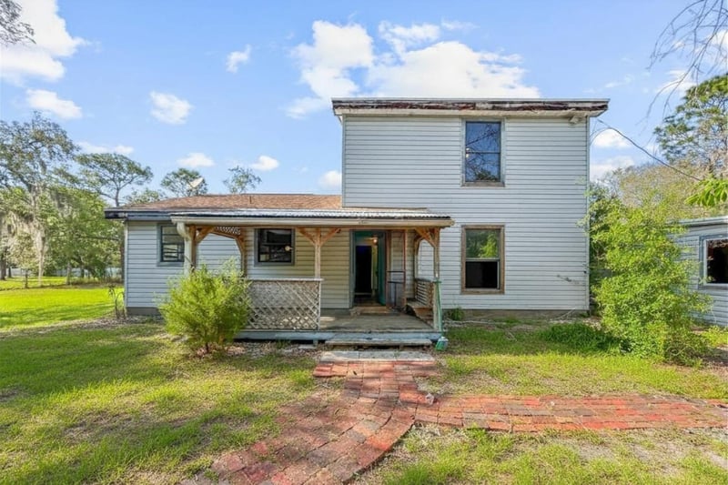 17735 Chorvat Ave, Spring Hill, FL 34610