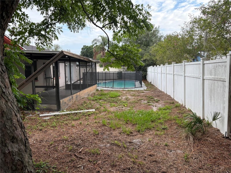524 Wynnwood Dr, Brandon, FL 33511